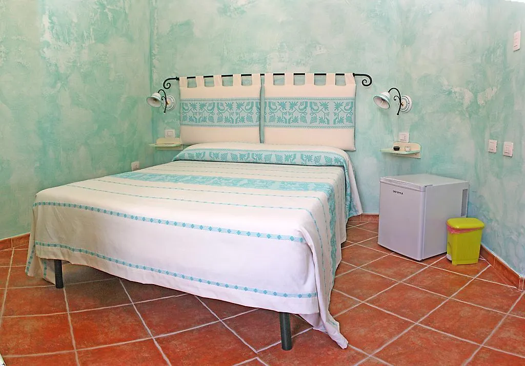 I Mari Di Gallura Suites And Rooms San Teodoro  San Teodoro (Sardinia)